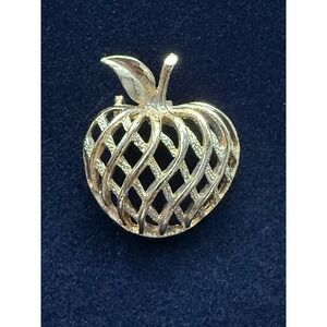Vintage Gerry's Apple Brooch Gold Tone Lattice Design